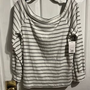 New- Nine West Womens size: XL Top